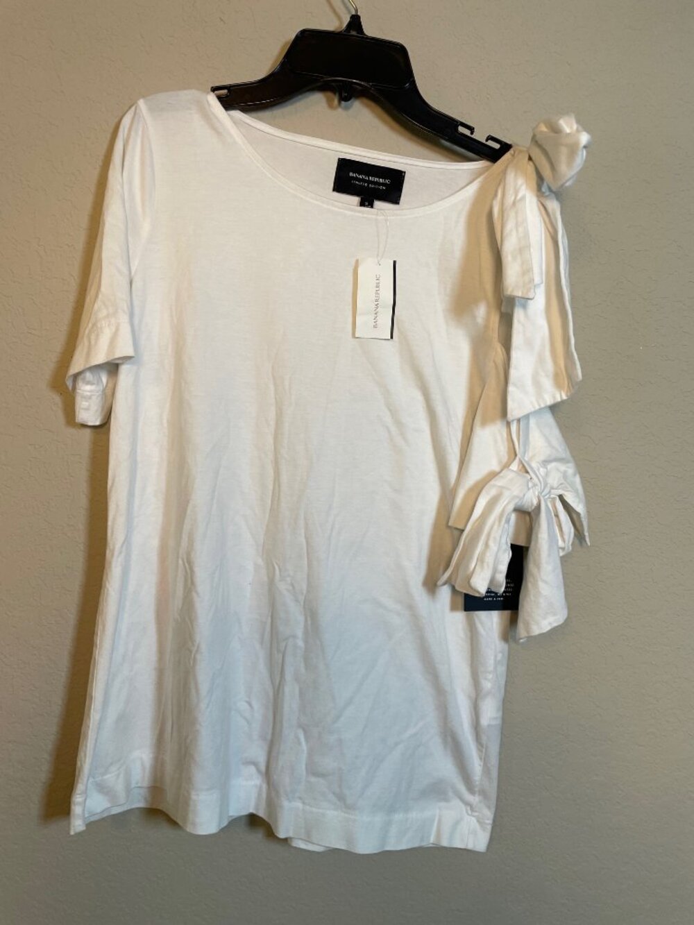 NWT Banana Republic Limited Edition Women White Off-the-Shoulder Bow Top sz S